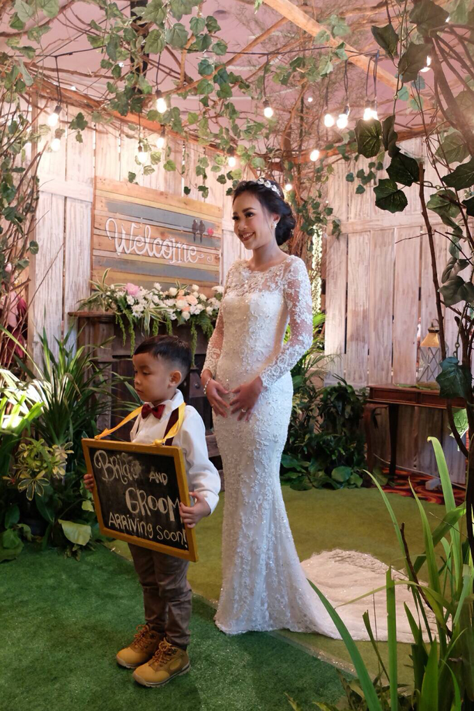 Sarah & Dedi wedding by Ivory.Studio - 002 Sarah & Dedi wedding by Ivory.Studio - 002