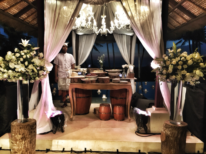 White wedding in starry light by Bali Signature - 004 White wedding in starry light by Bali Signature - 004