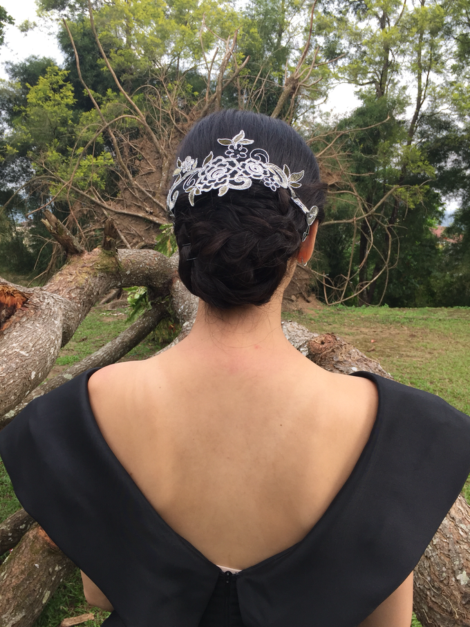 Makeup and hairdo for Dequinita Vadela by Megautari Anjani - 008