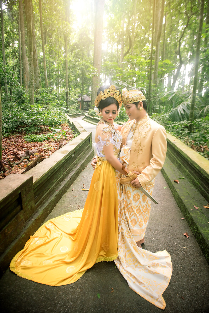 Prewedding in bali from Eka + Tari by Bali Moments Photography - 019