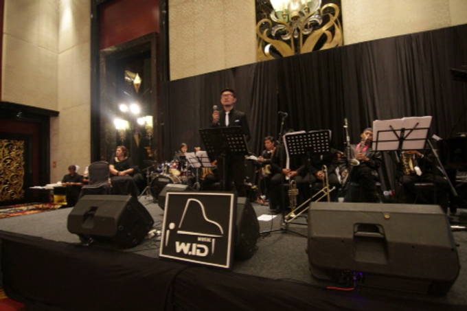 W.ID Music Exp : Espresso (Big Band)  by W.ID Music Experience - 014