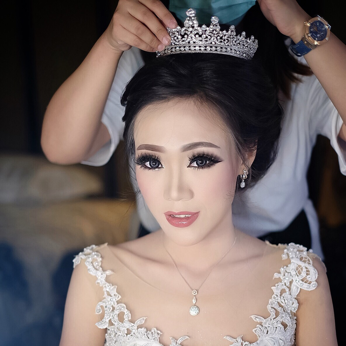 Wedding makeup for Ms Monica - Semarang by Imel Vilentcia Make Up Artist - 005 Wedding makeup for Ms Monica - Semarang by Imel Vilentcia Make Up Artist - 005