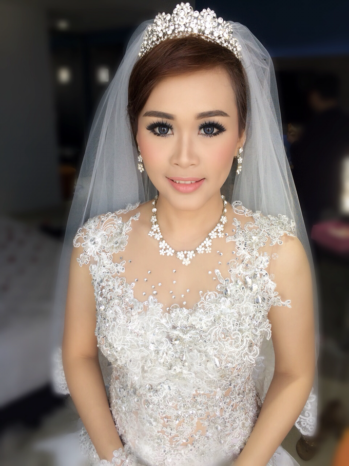 Wedding of Tommy & Glory by deZee Makeup and Wedding service - 003