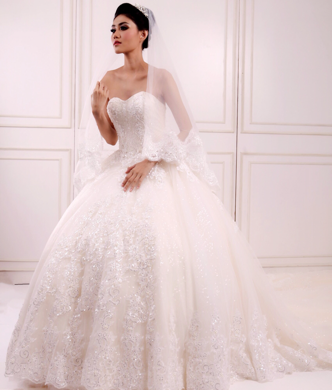 Photoshoot MUA Tiffany with Bridestory by WuSisters by Vero Wu - 003