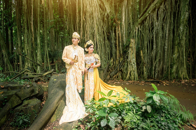 Prewedding in bali from Eka + Tari by Bali Moments Photography - 012