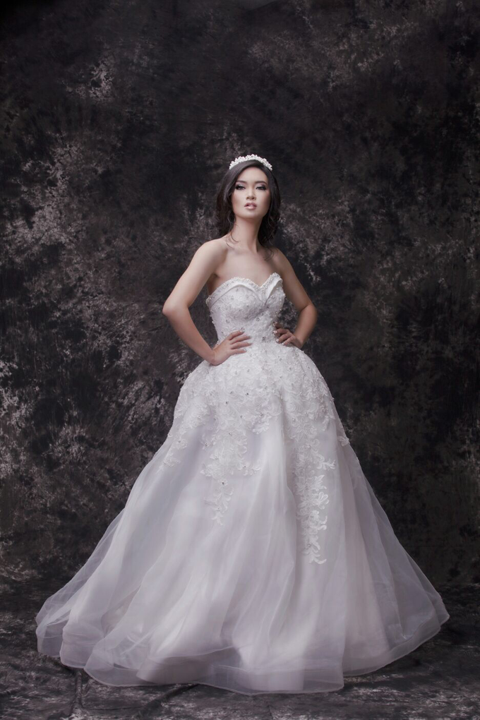 Rent dress by MVbyMarsheillaVeronica - 024 Rent dress by MVbyMarsheillaVeronica - 024