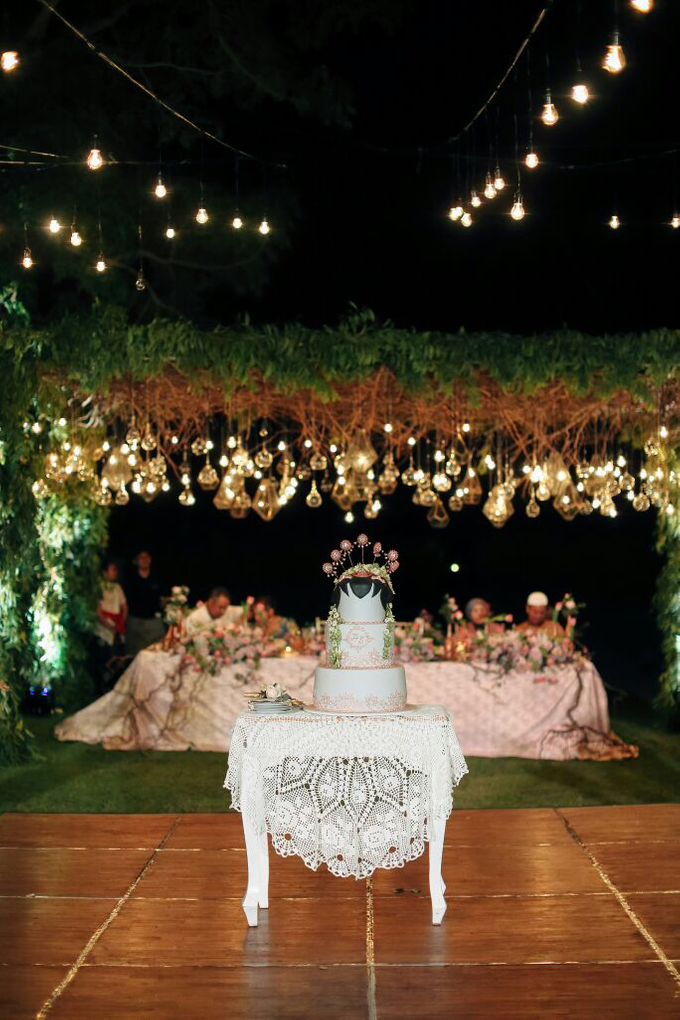 Sisca and Hichem Wedding Decoration by BALI UNFORGETTABLE WEDDING AND EVENT PLANNER - 003 Sisca and Hichem Wedding Decoration by BALI UNFORGETTABLE WEDDING AND EVENT PLANNER - 003