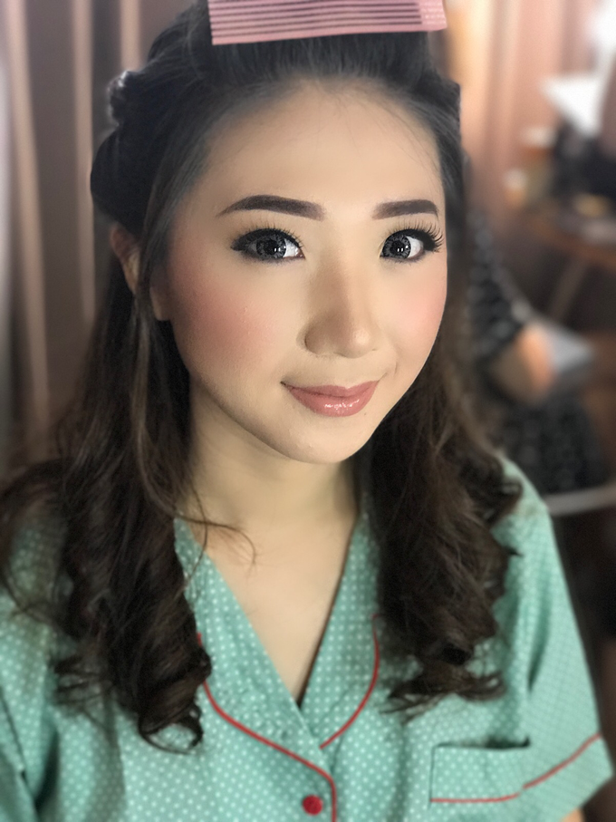 Party makeup by AyuAbriyantimakeupartist - 003 Party makeup by AyuAbriyantimakeupartist - 003