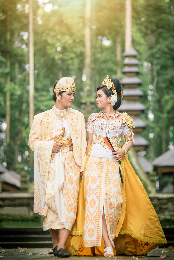 Prewedding in bali from Eka + Tari by Bali Moments Photography - 035