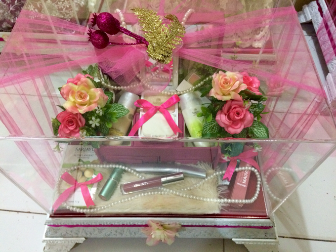 Wedding Gift Box Acrylic by @craf.twin - 009