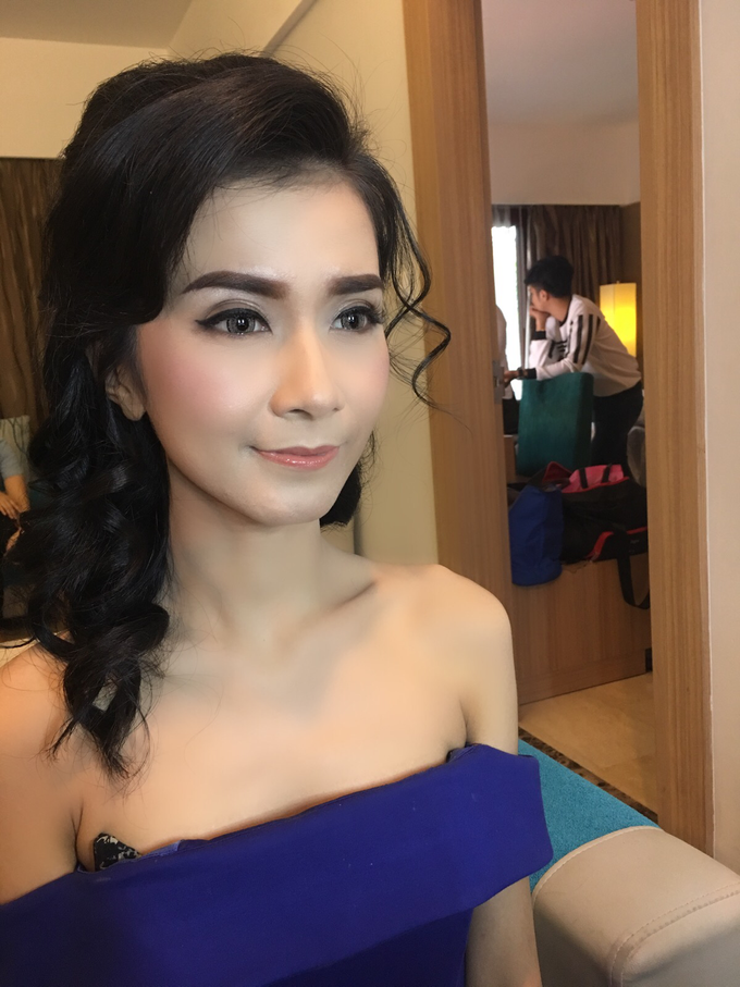 Party makeup by AyuAbriyantimakeupartist - 012 Party makeup by AyuAbriyantimakeupartist - 012