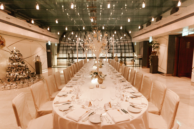 Winter wedding decoration by Peter Simon Photography - 001