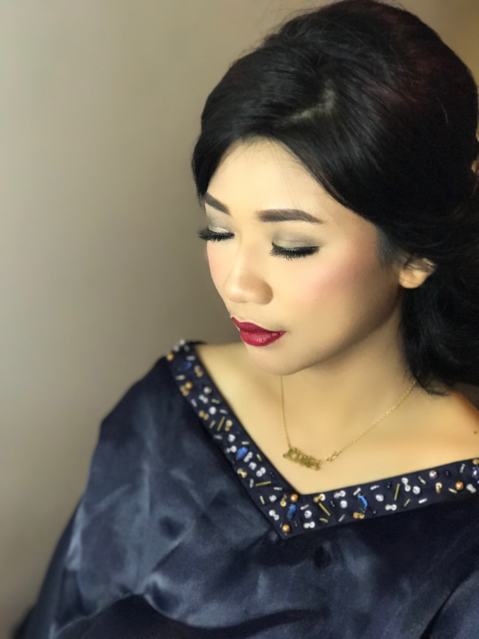 Party makeup by AyuAbriyantimakeupartist - 007 Party makeup by AyuAbriyantimakeupartist - 007