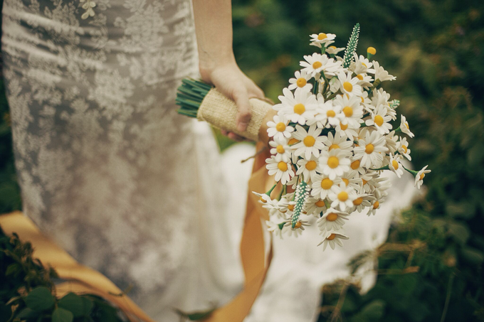 Brides bouquet clay flowers by Bramanta Wijaya Sposa - 004