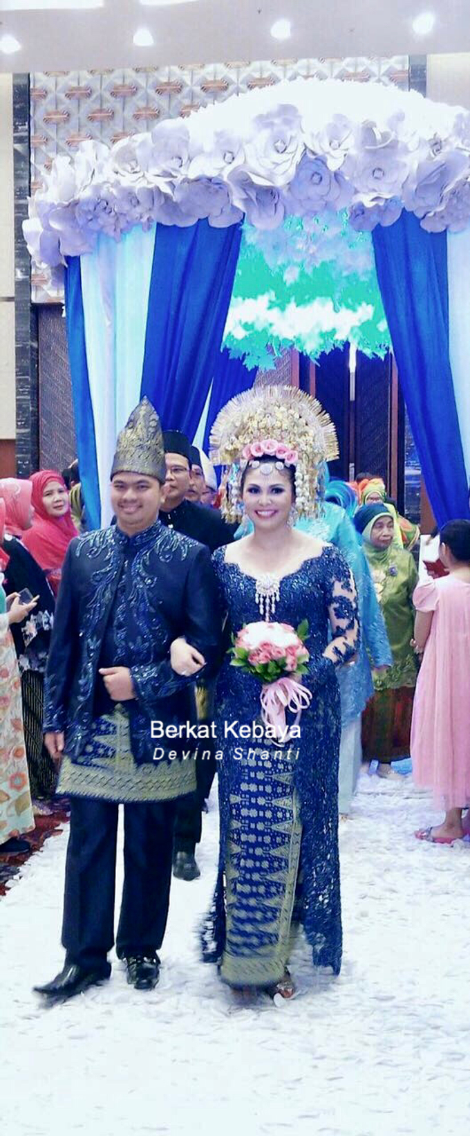 Wedding Kebaya by Berkat Kebaya By Devina Shanti - 023 Wedding Kebaya by Berkat Kebaya By Devina Shanti - 023