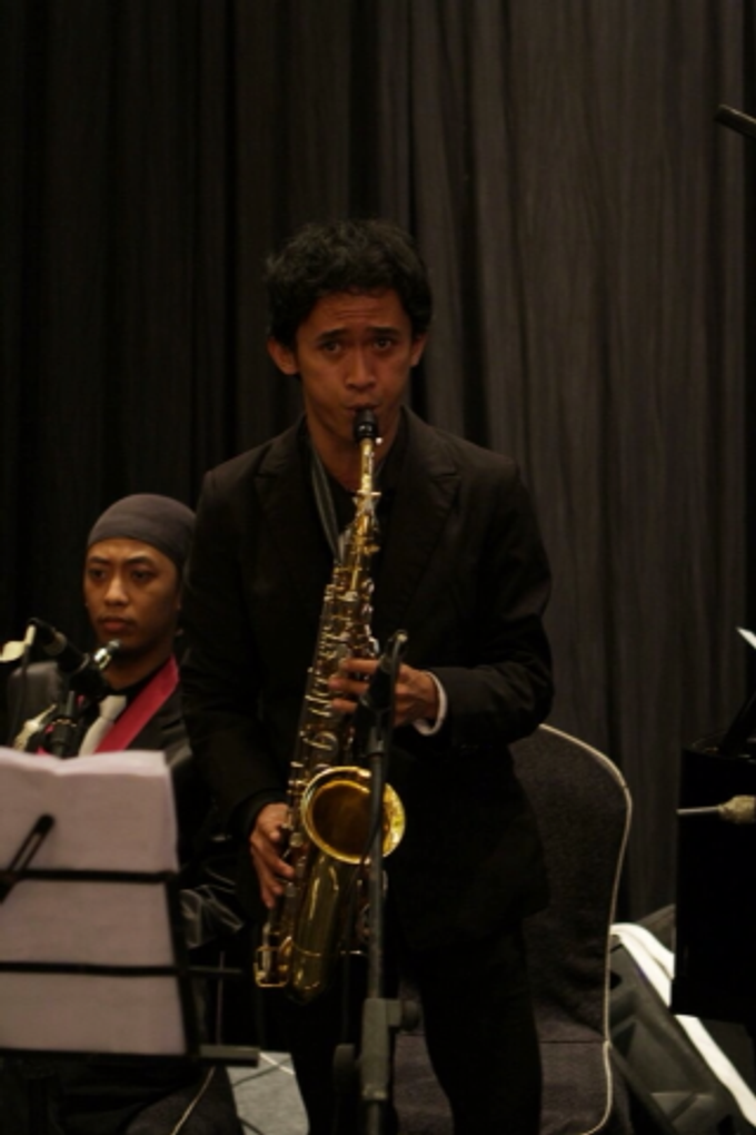 W.ID Music Exp : Espresso (Big Band)  by W.ID Music Experience - 012