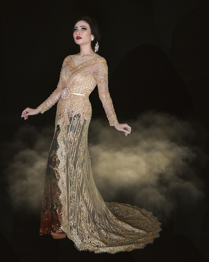 Wedding Kebaya by Berkat Kebaya By Devina Shanti - 042 Wedding Kebaya by Berkat Kebaya By Devina Shanti - 042