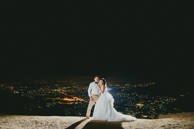 Della dan Harry | engagement by bayu & bambang by Picxelphoto - 001