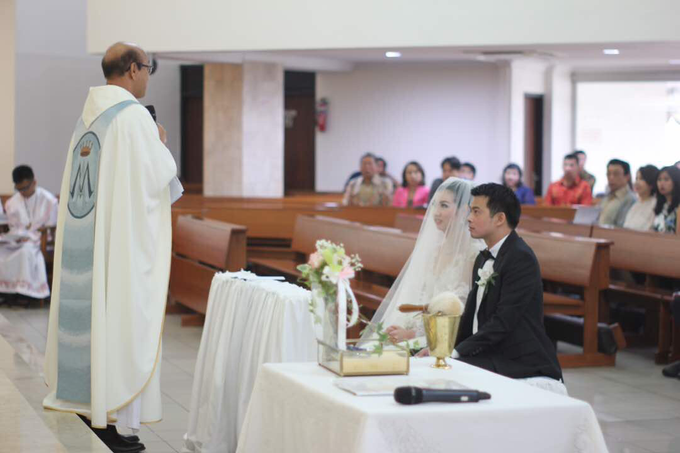 Ronaldie Fara Tie the knot by Serenity wedding organizer - 002 Ronaldie Fara Tie the knot by Serenity wedding organizer - 002
