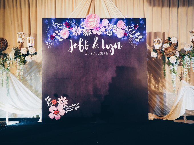 Chalkboard and Paper Flower Wedding by Bucket Full Of Roses - 004 Chalkboard and Paper Flower Wedding by Bucket Full Of Roses - 004