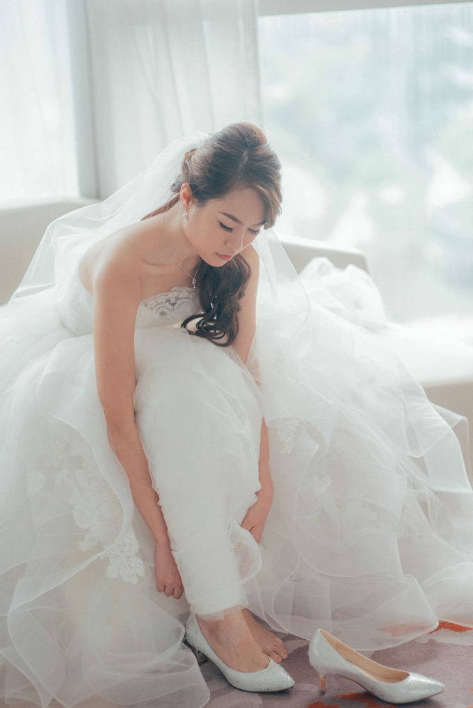 Gerald & Zhixin by Dollei Seah by MAKEUP ENTOURAGE - 001 Gerald & Zhixin by Dollei Seah by MAKEUP ENTOURAGE - 001
