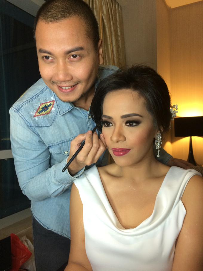 Wedding make up for Tara Rawindra (Javanese Paes& Padang) and Kathya Paramitha (National) by Yoga Septa Make Up Artist - 023 Wedding make up for Tara Rawindra (Javanese Paes& Padang) and Kathya Paramitha (National) by Yoga Septa Make Up Artist - 023