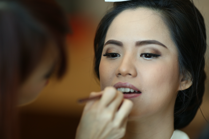 Bride makeup by Rahel Novie Makeup and Beauty - 002 Bride makeup by Rahel Novie Makeup and Beauty - 002