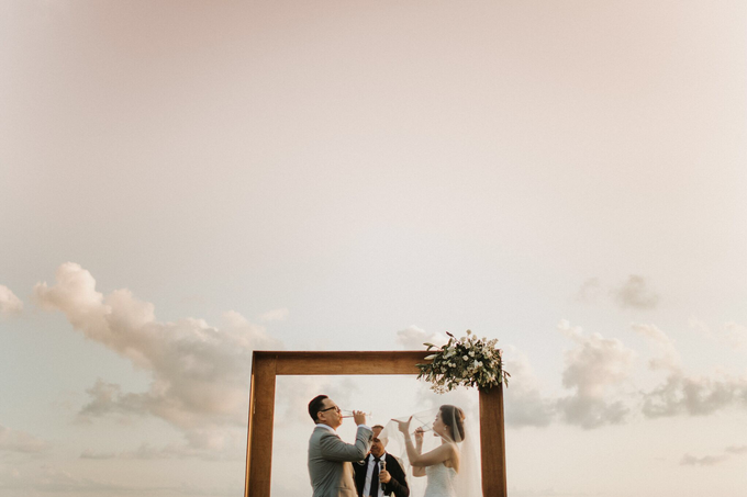 Hendri & Sella Wedding by BALI UNFORGETTABLE WEDDING AND EVENT PLANNER - 021 Hendri & Sella Wedding by BALI UNFORGETTABLE WEDDING AND EVENT PLANNER - 021