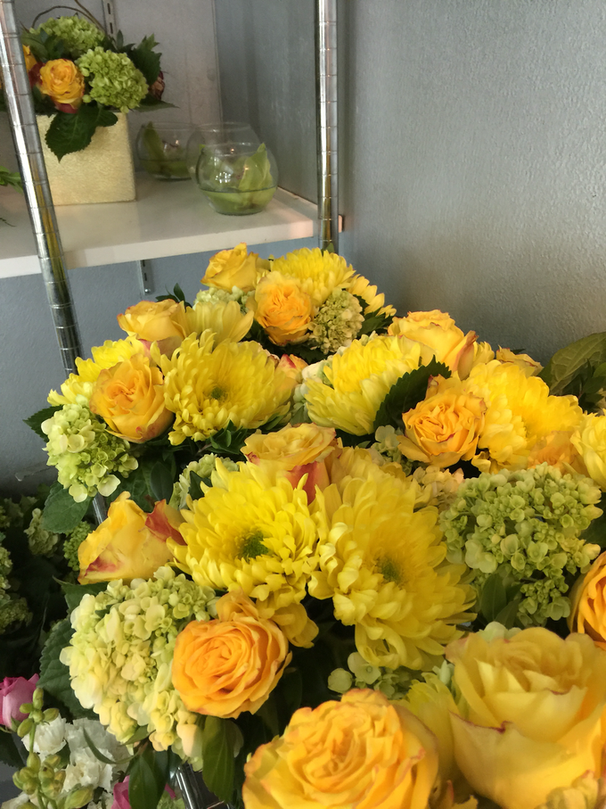 Love weddings with color by Schmidt's Flowers & Accessories - 008 Love weddings with color by Schmidt's Flowers & Accessories - 008