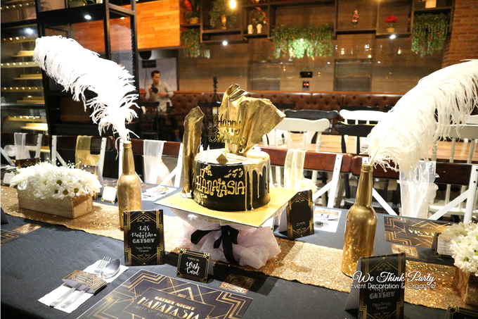 Black and Gold Table Setting (The Great Gatsby) by We Think Party ... Black and Gold Table Setting (The Great Gatsby) by We Think Party ...