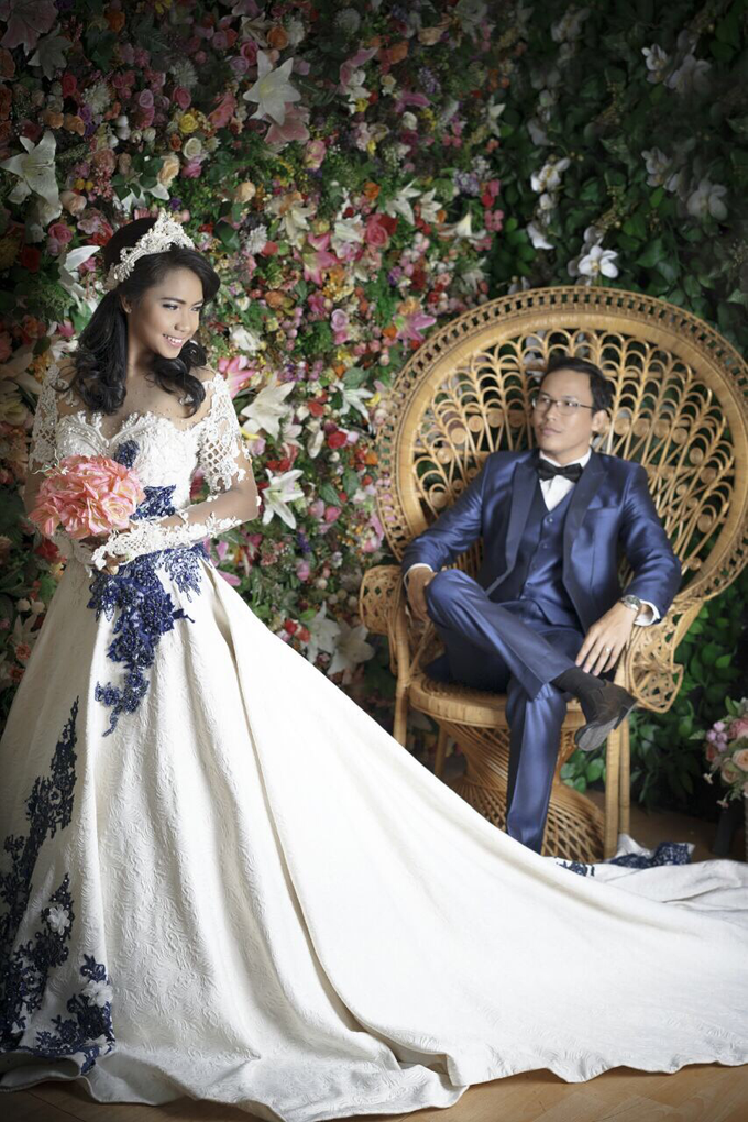 Wedding Kebaya by Berkat Kebaya By Devina Shanti - 048 Wedding Kebaya by Berkat Kebaya By Devina Shanti - 048