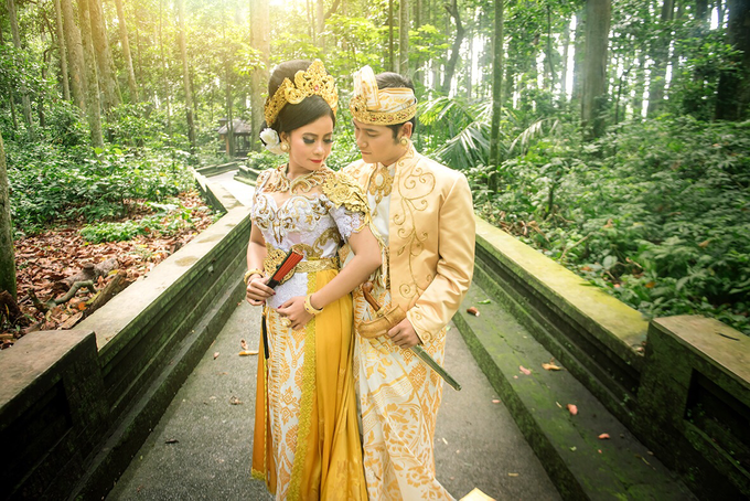 Prewedding in bali from Eka + Tari by Bali Moments Photography - 027