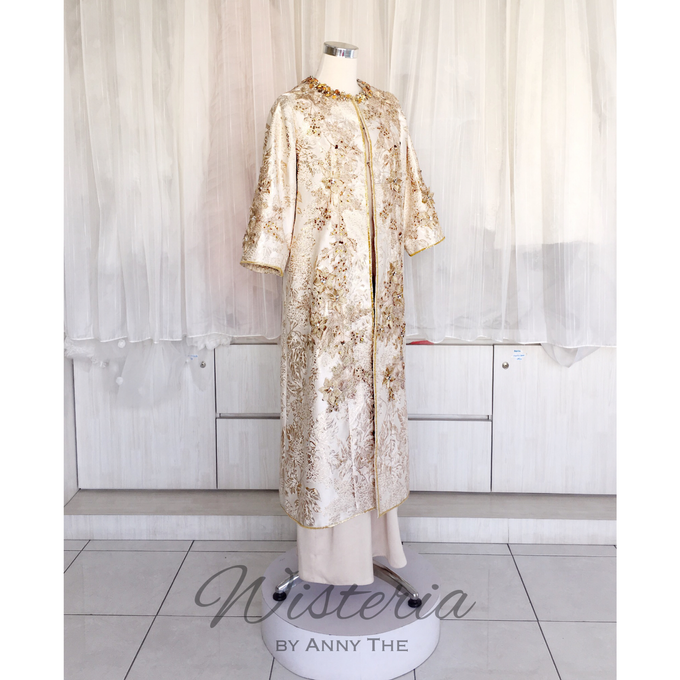 Modern Kebaya  by Wisteria Beauty and Design - 004