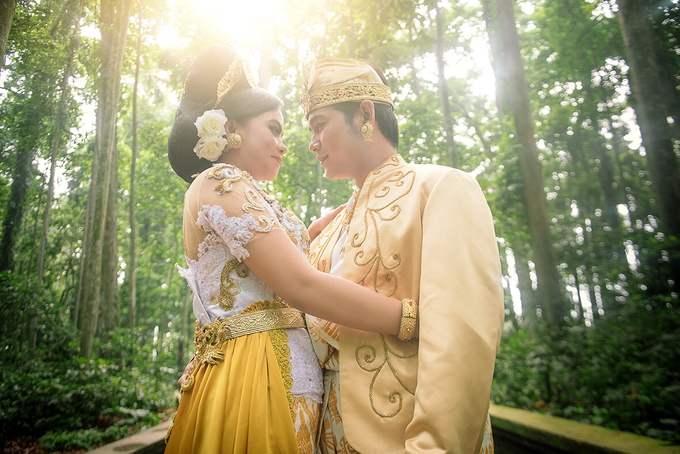 Prewedding in bali from Eka + Tari by Bali Moments Photography - 024