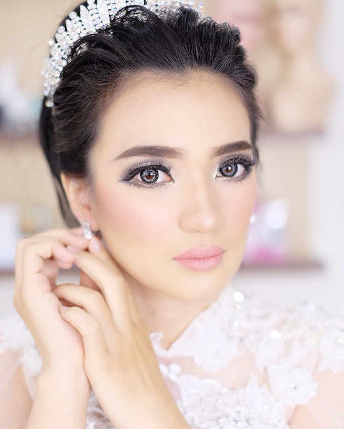 International bridal makeup Clearance