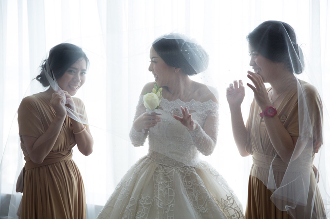 JASON & STEFANI • Glam Champagne by MALVA Bridesmaids - 006 JASON & STEFANI • Glam Champagne by MALVA Bridesmaids - 006