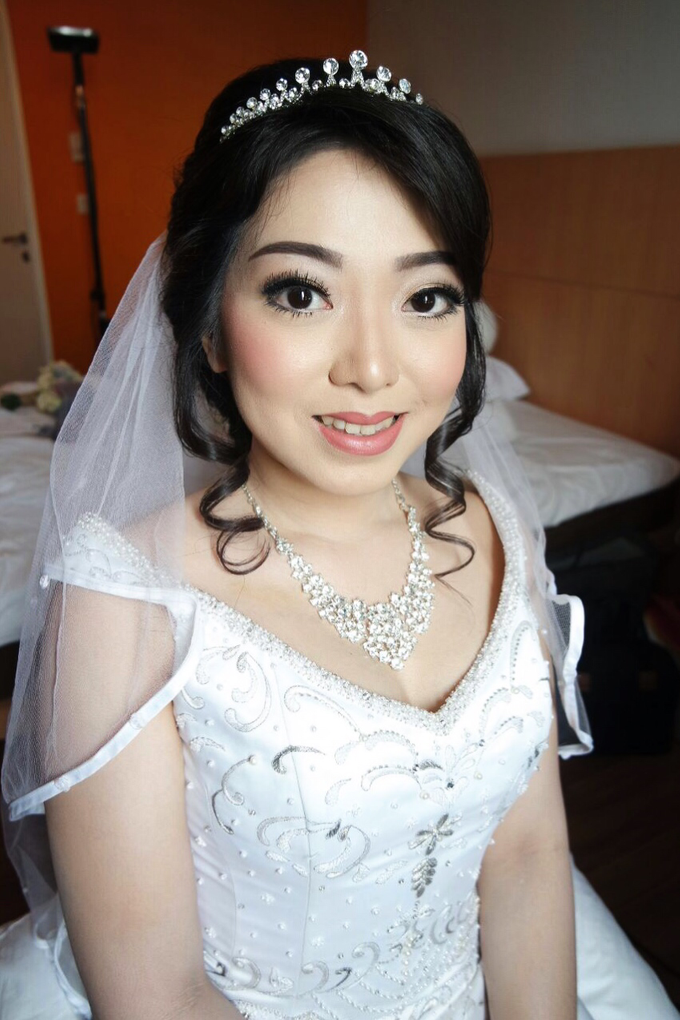 Makeup Bride for Anastasha by MakeupbyStephanieTan (M.U.S.T) - 002