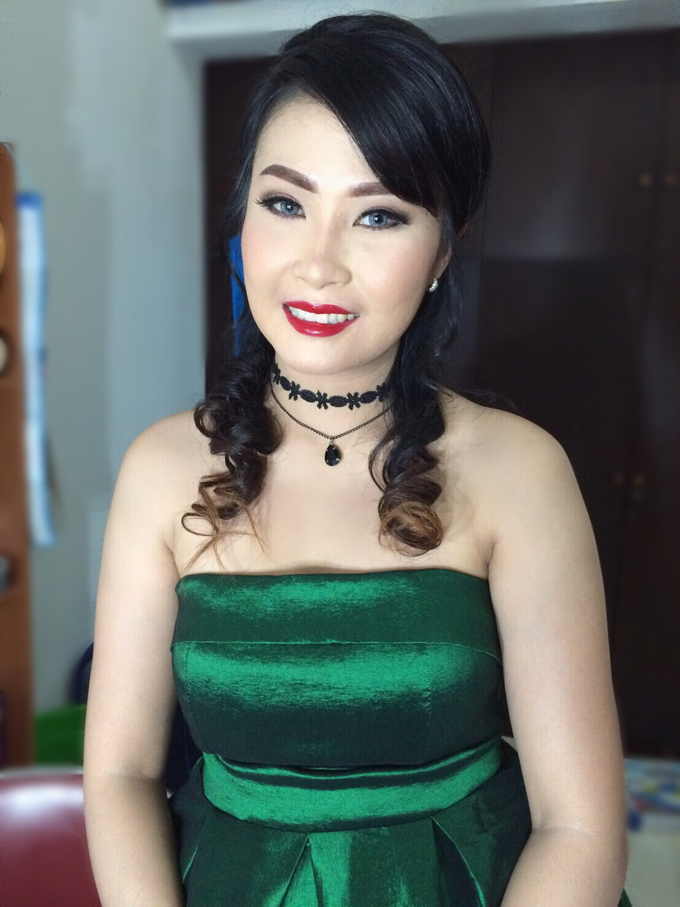 Party makeup by AyuAbriyantimakeupartist - 032 Party makeup by AyuAbriyantimakeupartist - 032