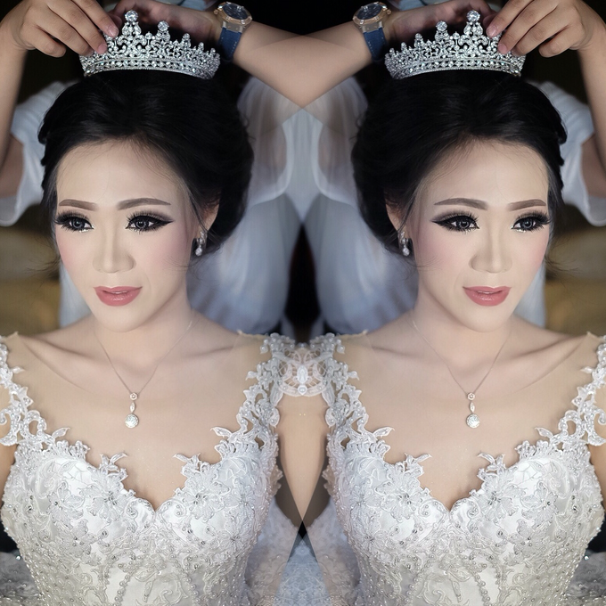Wedding makeup for Ms Monica - Semarang by Imel Vilentcia Make Up Artist - 004 Wedding makeup for Ms Monica - Semarang by Imel Vilentcia Make Up Artist - 004