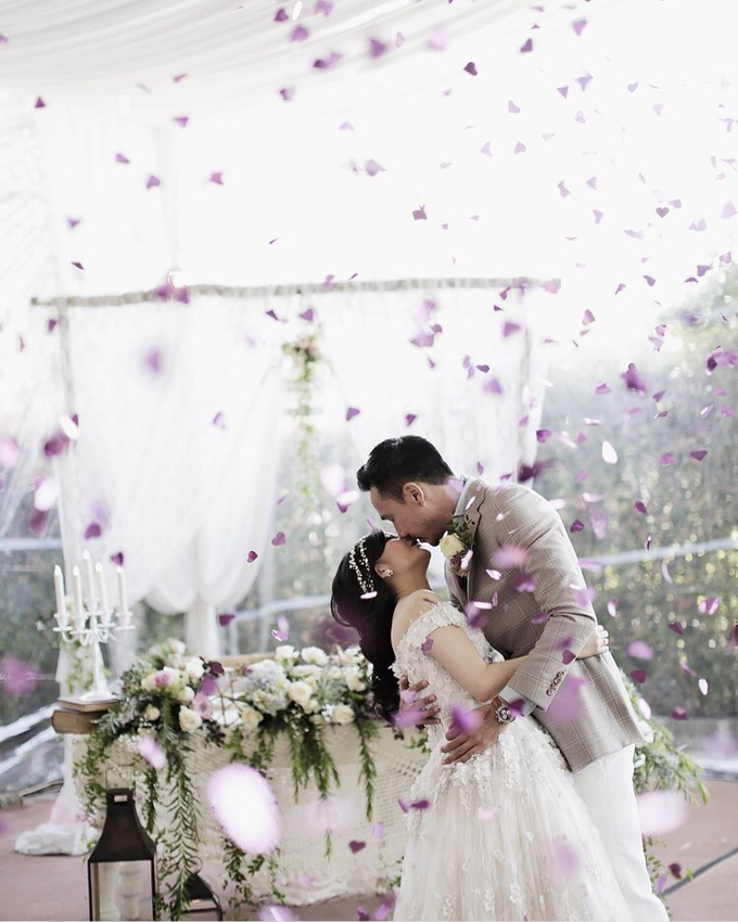 Vintage Wedding : Yura & Vanessa Espousal by Elsie Chrysila Brides - 004 Vintage Wedding : Yura & Vanessa Espousal by Elsie Chrysila Brides - 004