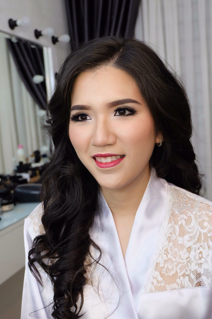 Pre-wedding makeup by Troy Makeup Artist - 005