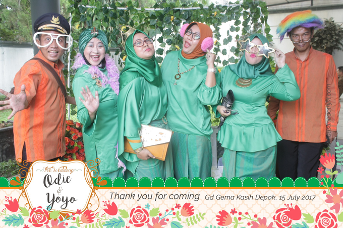 Oddie n Yoyo by Austin Photobooth - 001