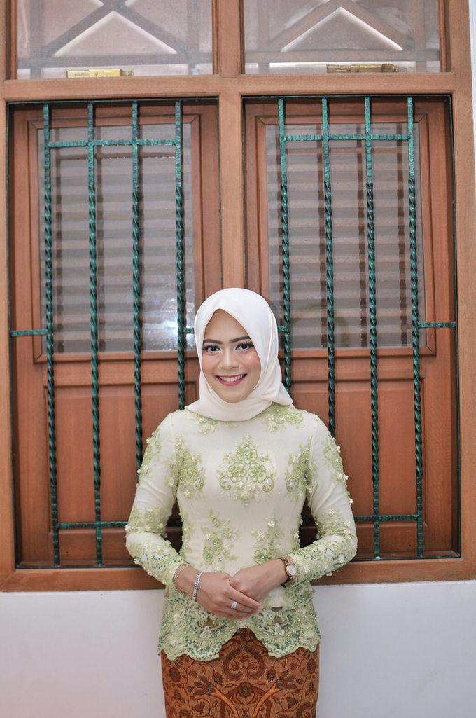 Engagement of Rida and Yowansyah by by Syahzanan Zahra - 002