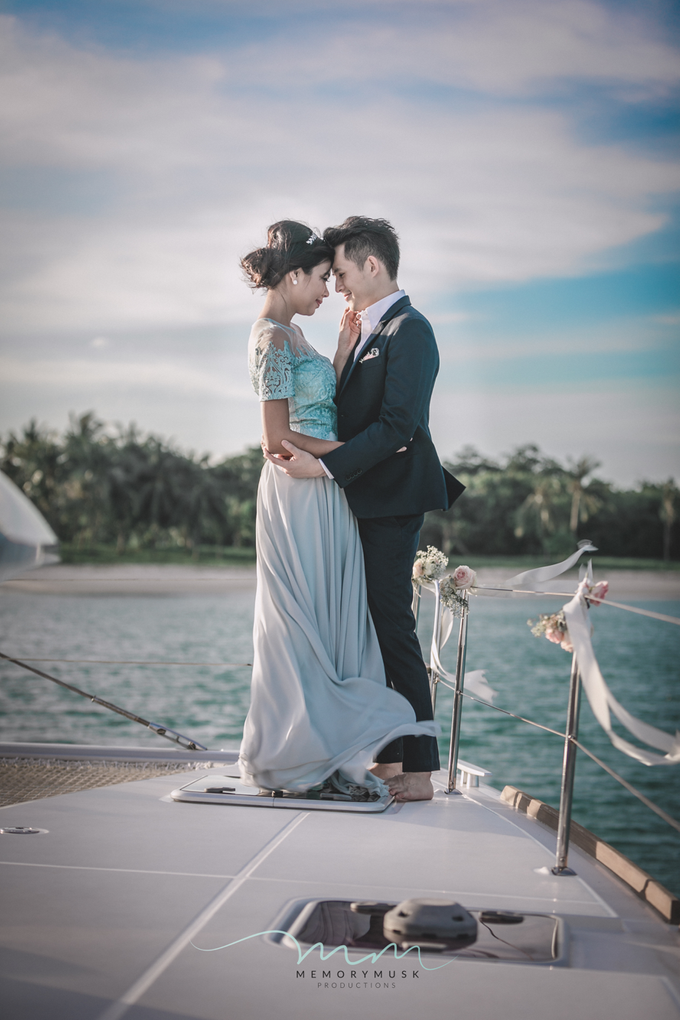 Yacht Pre Wedding by memorymusk - 002 Yacht Pre Wedding by memorymusk - 002