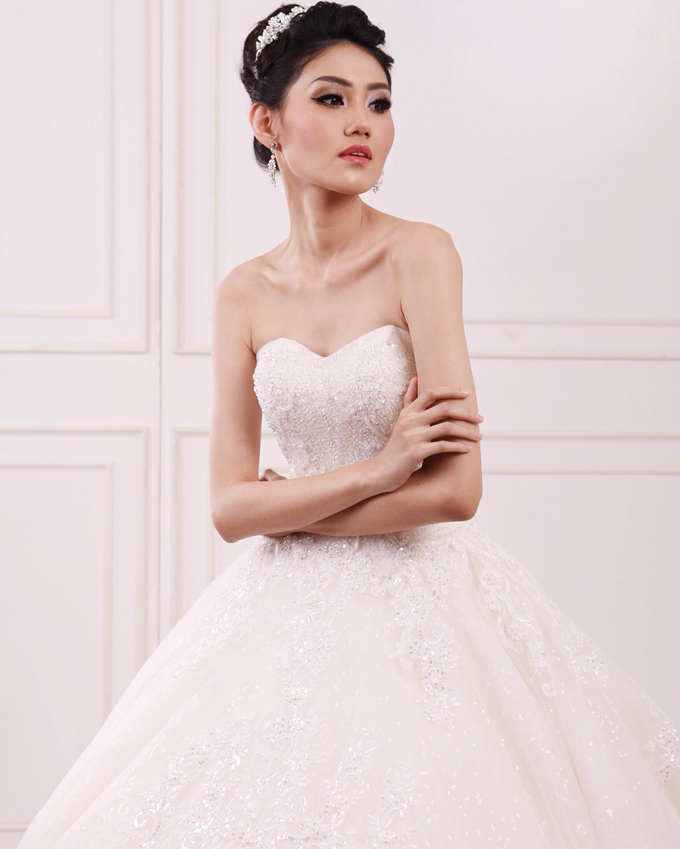 Photoshoot MUA Tiffany with Bridestory by WuSisters by Vero Wu - 007