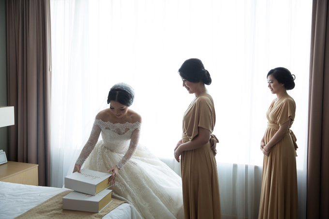 JASON & STEFANI • Glam Champagne by MALVA Bridesmaids - 002 JASON & STEFANI • Glam Champagne by MALVA Bridesmaids - 002