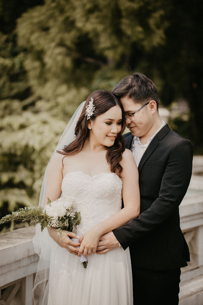 You Loke and Sandra Pre Wedding by SAVORENT Gown Rental - 016