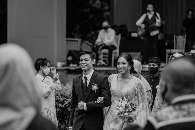 Fita & Gentha Wedding at On Green Raffles Hills by AKSA Creative - 036