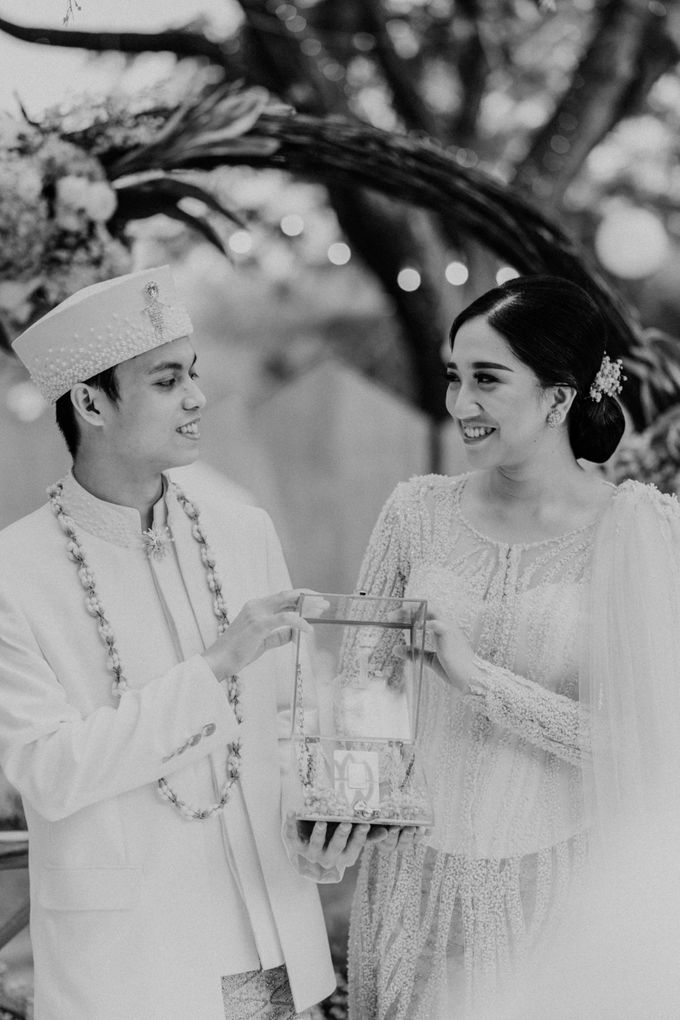 Fita & Gentha Wedding at On Green Raffles Hills by AKSA Creative - 011