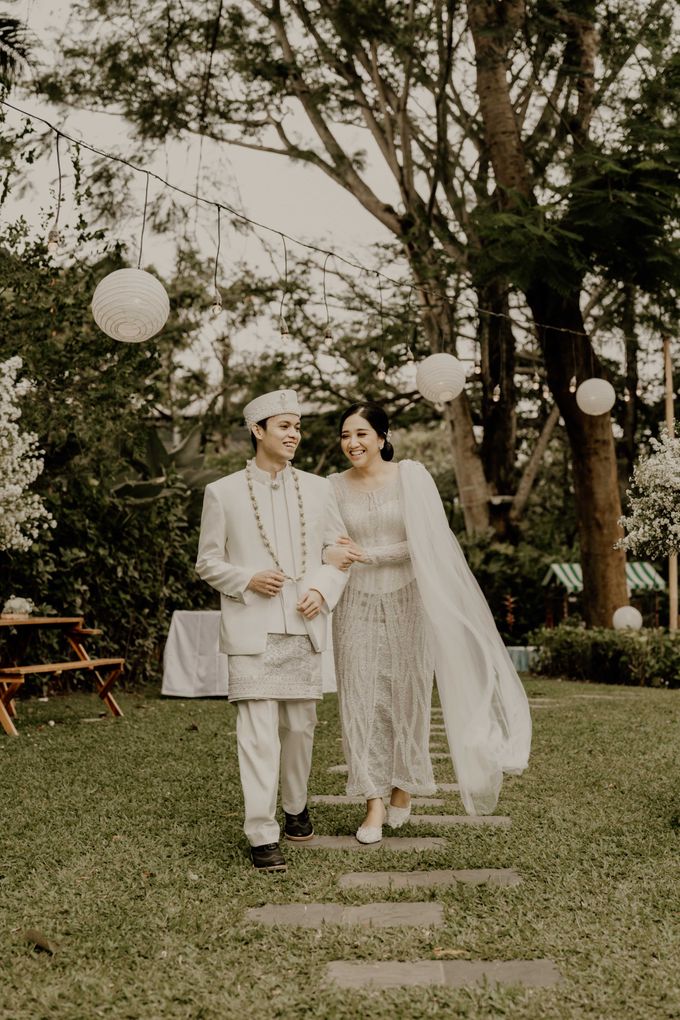 Fita & Gentha Wedding at On Green Raffles Hills by AKSA Creative - 024